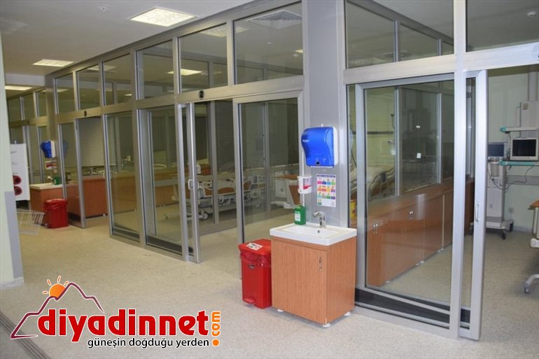 Ağrı Devlet Hastanesinin 3. Basamak Yoğun Bakım Ünitesi tescillendi2