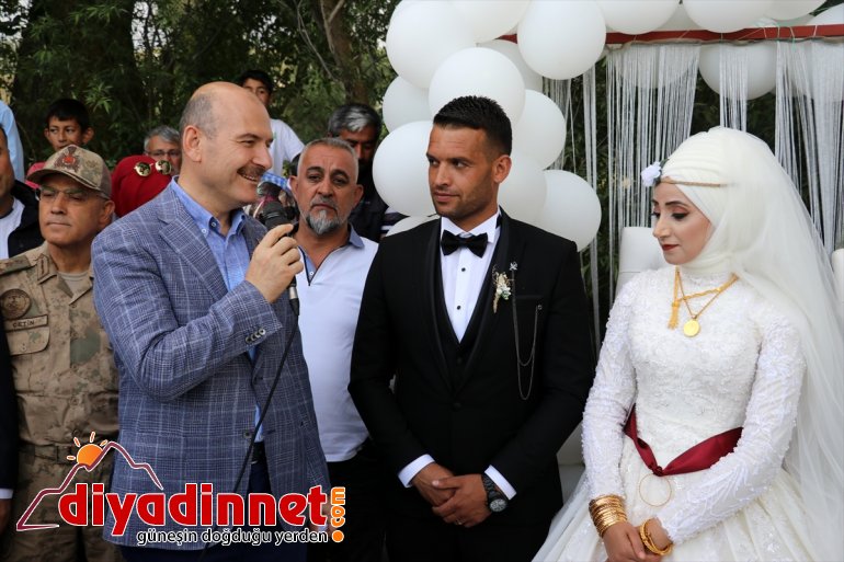 Bakan Soylu, Altay çiftinin düğününe katıldı - AĞRI2
