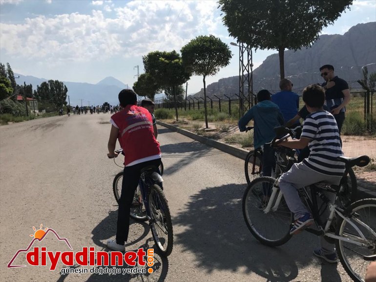 Gençler iyiliğe pedal çevirdiler2