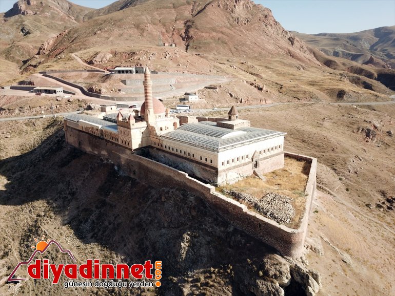 235 yıldır tarihe ışık tutan saray: İshakpaşa - AĞRI 9
