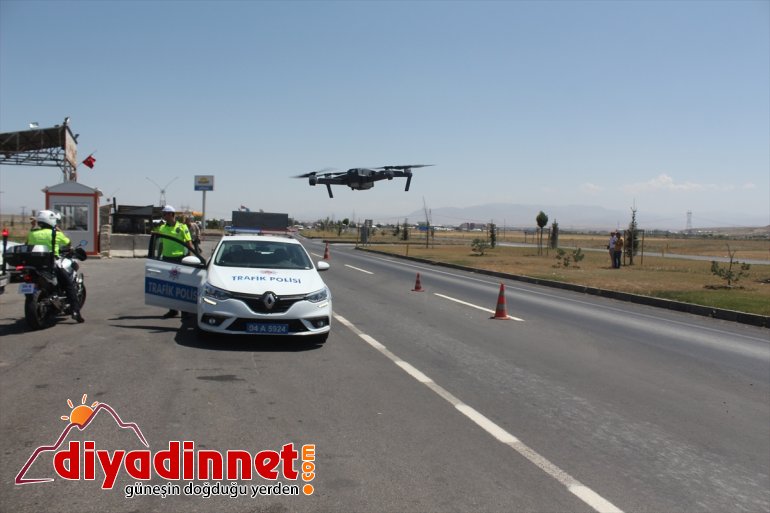 Vali Elban trafik denetimine katıldı