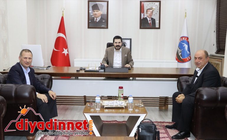 Kayseri Büyükşehir Belediyesi heyetinden Belediye Başkanı Sayan'a ziyaret