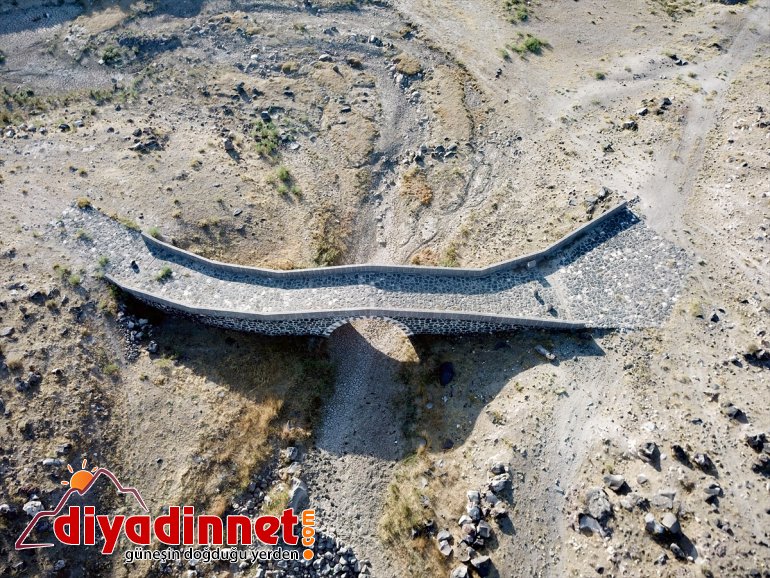 Tarihi Alaca Köprü yıllara meydan okuyor - AĞRI 3