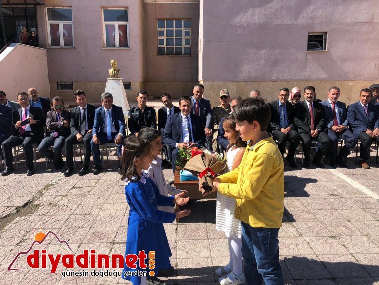 Hamur'da ilköğretim Haftası Kutlamaları