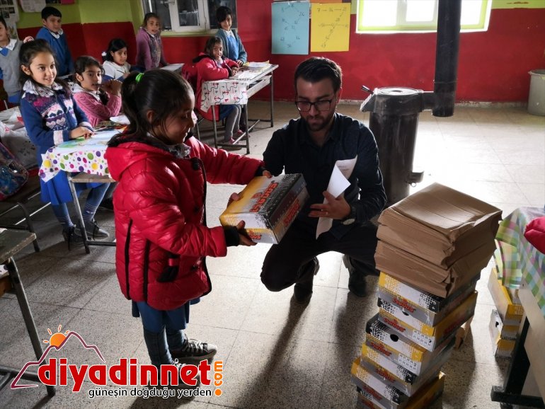 Öğrencilerine gönül verince global öğretmen oldu8