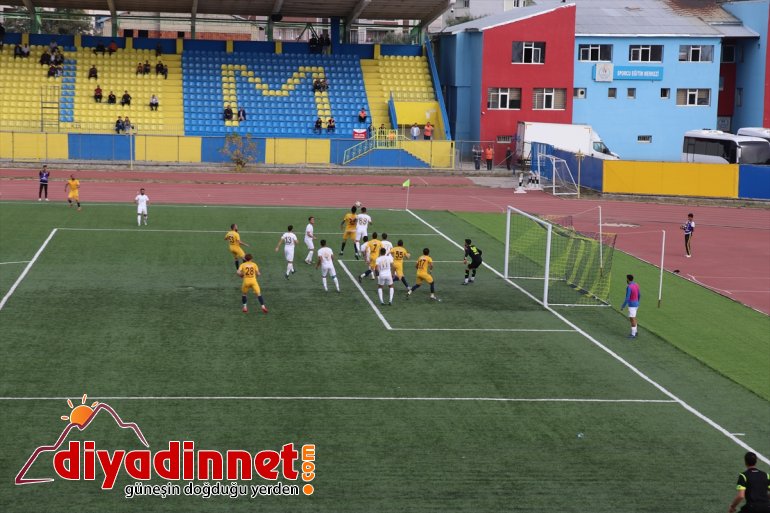 Ağrı 1970 Spor sahasında galip