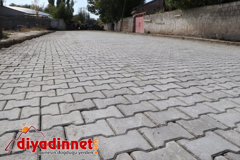 Ağrı Belediyesinin kaldırım çalışmaları3