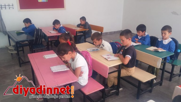 Ağrı da Öğrenciler Kitap Okuyor9