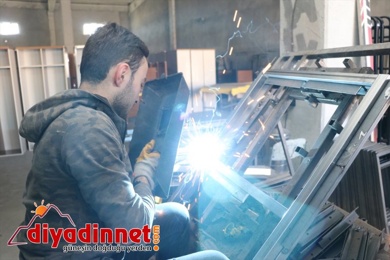 Ağrı esnafı devlet desteğiyle ihracatçı oldu