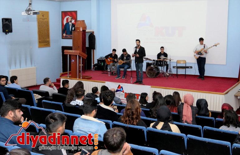 Ağrı'da 'Üşüyen Çocuk Kalmasın' kampanyası