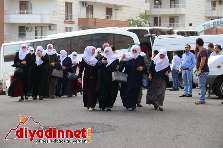 Ağrılı annelerden Diyarbakır annelerine destek ziyareti