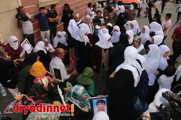 Ağrılı annelerden Diyarbakır annelerine destek ziyareti6