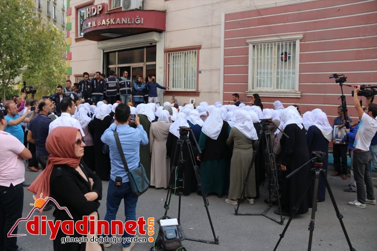 Ağrılı annelerden Diyarbakır annelerine destek ziyareti8