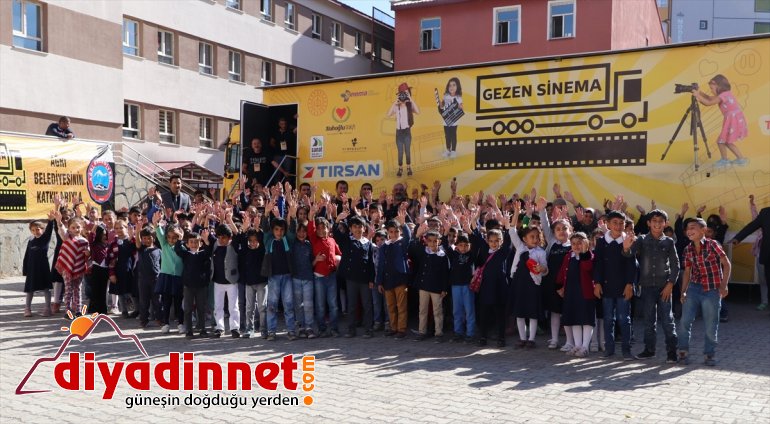 Ağrılı öğrencilerin sinema mutluluğu 2