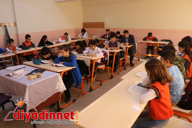 Canlar Okuyor Fidanlar Hayat Buluyor - AĞRI1