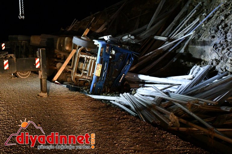 doğubayazıt tır devrildi2