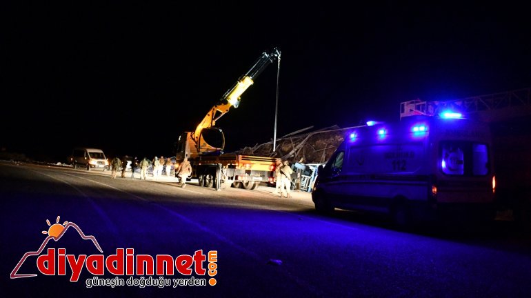 doğubayazıt tır devrildi3