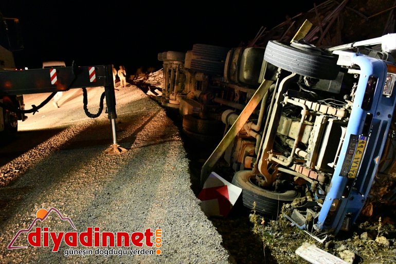 doğubayazıt tır devrildi5
