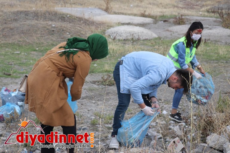 Gönüllüler farkındalık için temizlik yaptı - AĞRI8