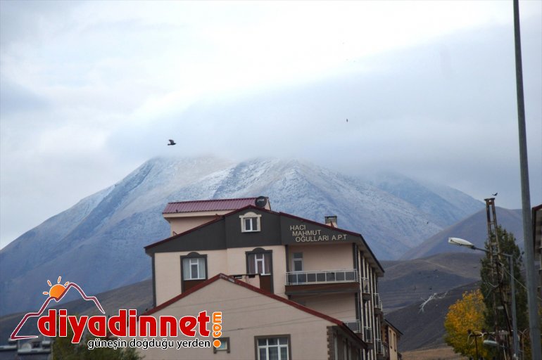 Kösedağ'a mevsimin ilk karı yağdı
