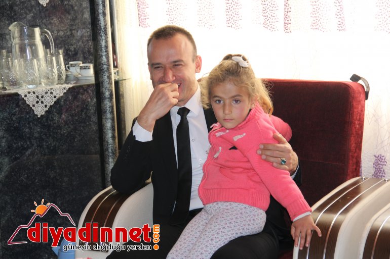 Ağrı Milli Eğitim Müdürü Tekin Diyadin'de öğrenci ailesini evinde ziyaret etti