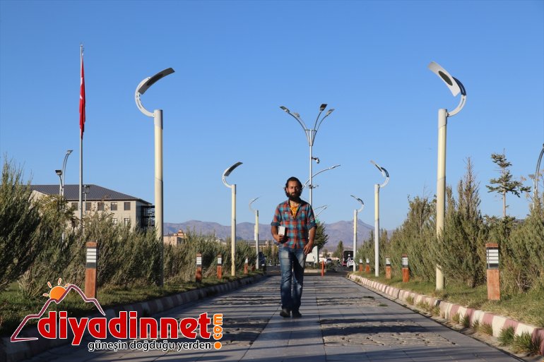 Mezun olmadan harçlıklarıyla kendi işini kurdu11