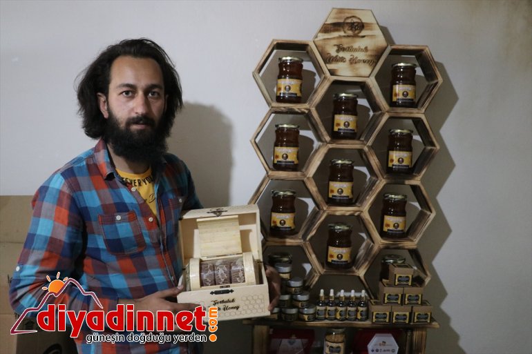 Mezun olmadan harçlıklarıyla kendi işini kurdu9