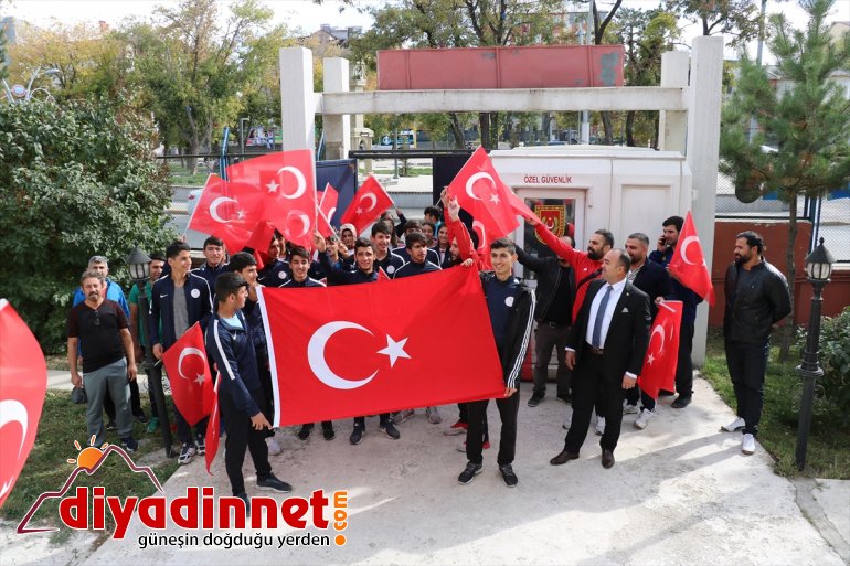 Sporculardan Mehmetçik