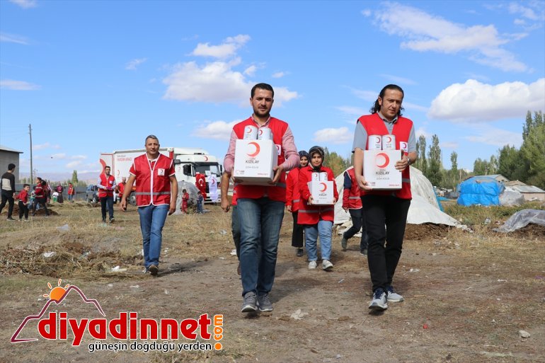 Türk Kızılay 1600 aileye et dağıttı - AĞRI 2