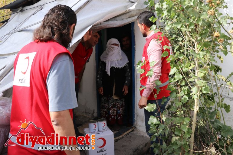 Türk Kızılay 1600 aileye et dağıttı - AĞRI 5
