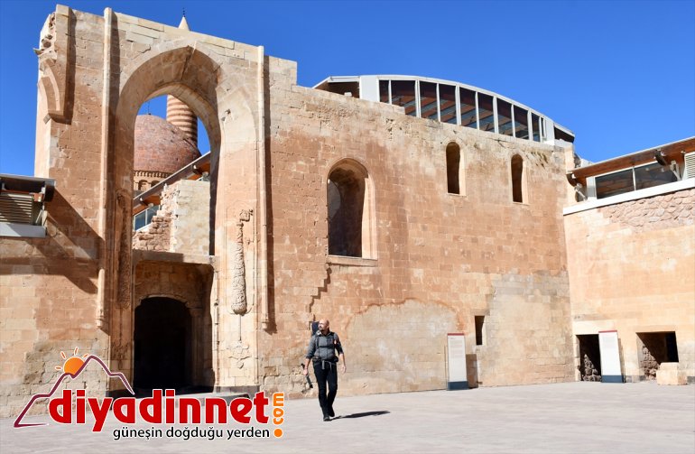 Yürüyerek olimpiyat izlemeye gidiyor - AĞRI3