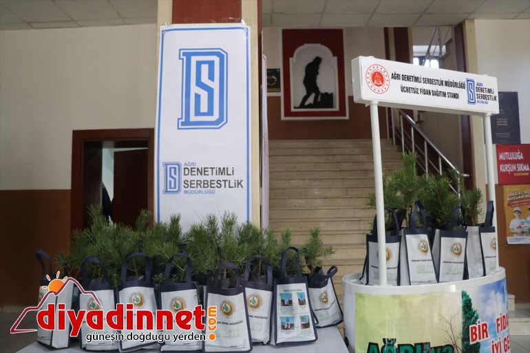 Ağrı'da fidan dikim ve dağıtım etkinliği