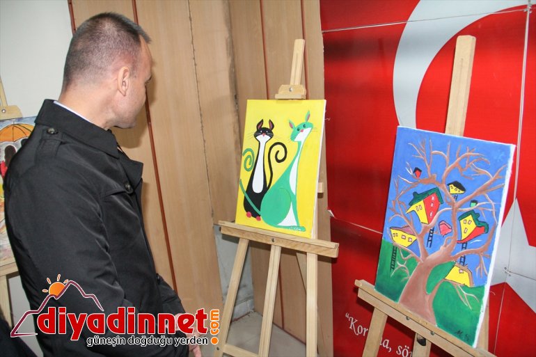 Ağrı'daki 'Öğretmen Dokundu Tuval Hayat Buldu' projesi