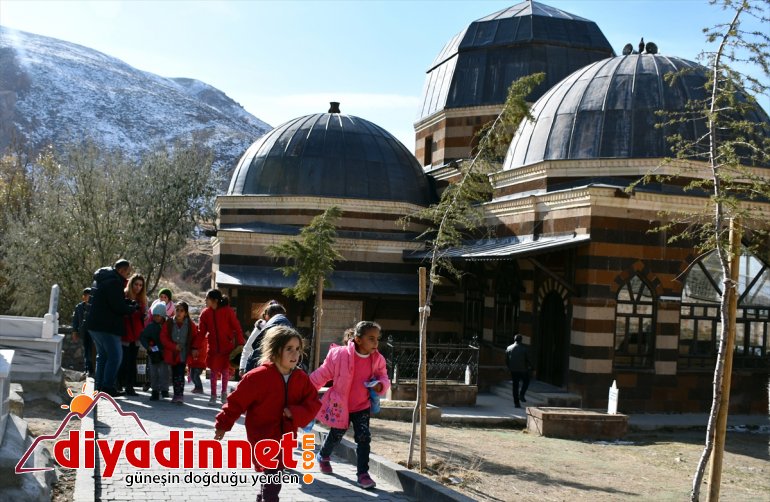 Ağrılı çocuklar ilk defa köy dışına çıkarak tarihi yerleri gezdi8