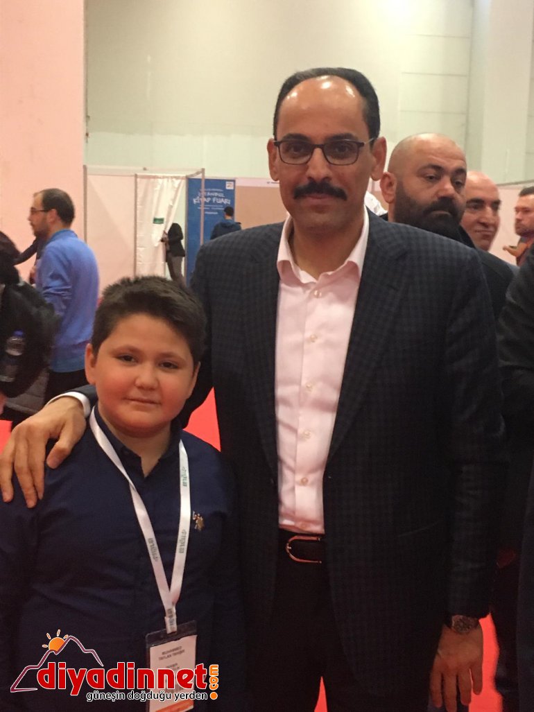 Ağrılı yazar Ferzende Tanışır TÜYAP’ta Ağrı’yı anlattı1