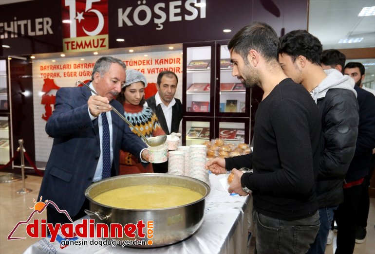 AİÇÜ’de sınavlara hazırlanan öğrencilere çorba ikramı3