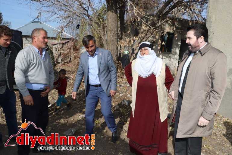 Başkan Sayan yaşlı kadının ev hayalini gerçekleştirecek