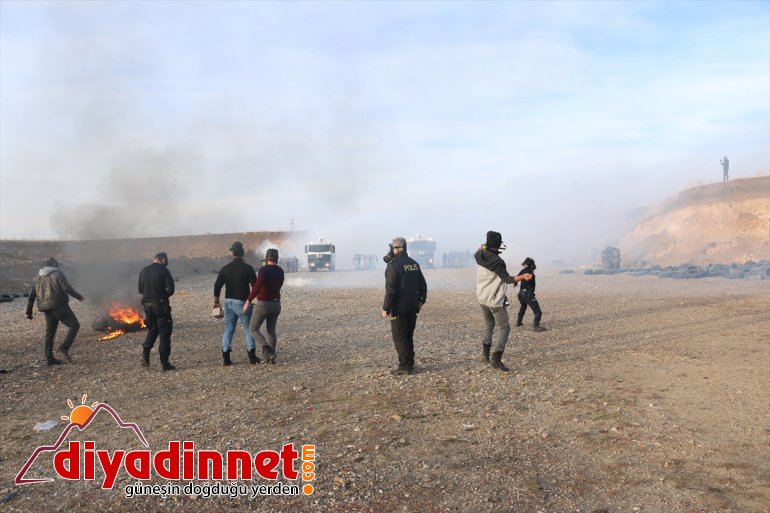 Çevik kuvvet polislerinin eğitim tatbikatı gerçeği aratmadı4