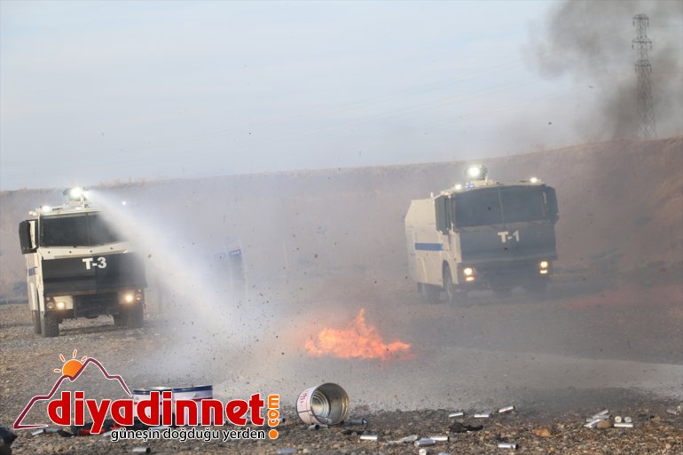 Çevik kuvvet polislerinin eğitim tatbikatı gerçeği aratmadı10