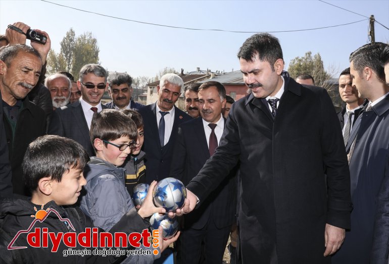 Çevre ve Şehircilik Bakanı Kurum Ağrı