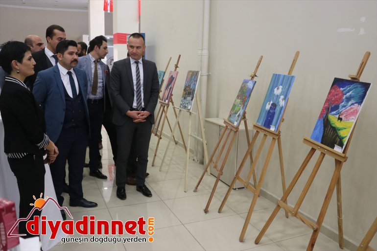 Dört duvar arasında çizilen resimler beğeni topladı2