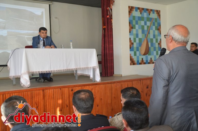 Eleşkirt Kaymakamı Sarı muhtarlarla bir araya geldi3