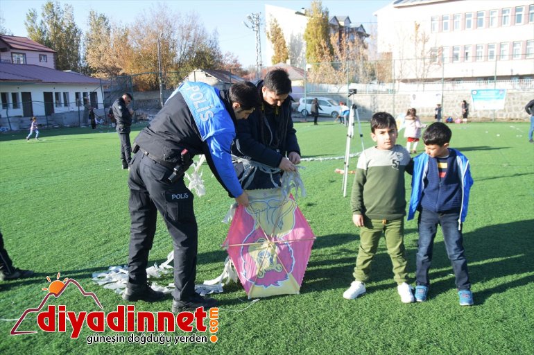 Eleşkirt'te uçurtma şenliği