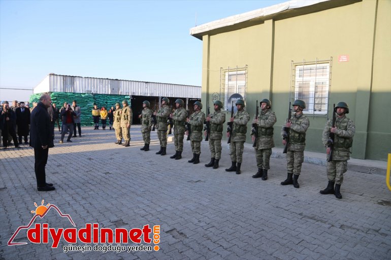 İçişleri Bakanı Soylu, İran sınırında incelemelerde bulundu (2) - AĞRI3