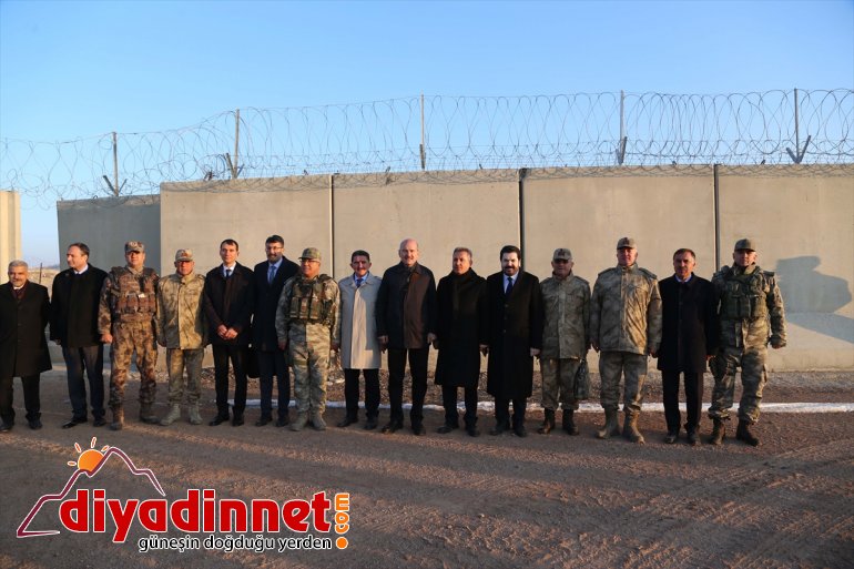İçişleri Bakanı Soylu, İran sınırında incelemelerde bulundu (2) - AĞRI8