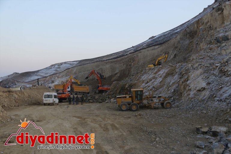 İçişleri Bakanı Soylu, İran sınırında incelemelerde bulundu (2) - AĞRI11