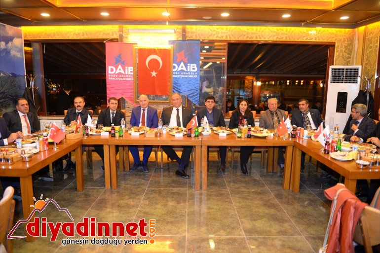 İhracat şampiyonları ödüllendirildi - AĞRI3