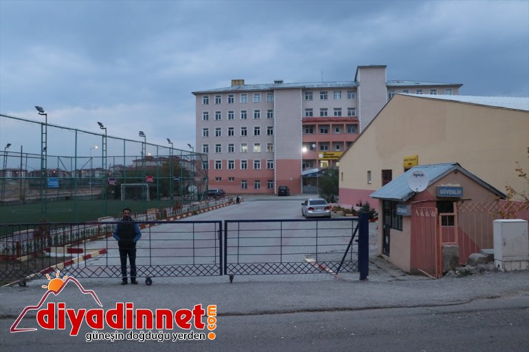 Kamyondan düşen ineği yakalama çabaları komedi filmlerini aratmadı3