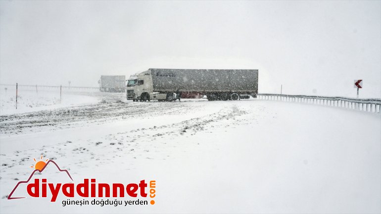 Kar yağışı Tendürek Geçidi