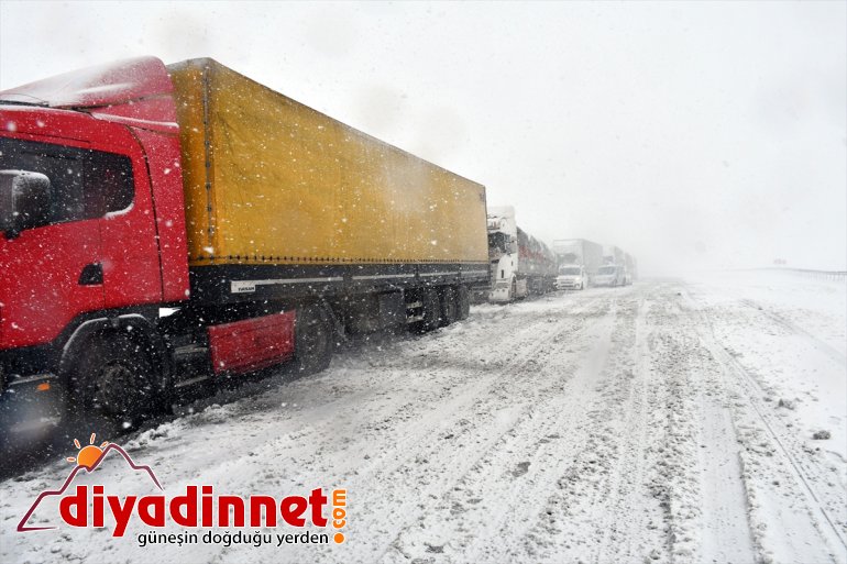 Kar yağışı Tendürek Geçidi